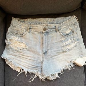American Eagle Hi-Rise Shorts Size 14